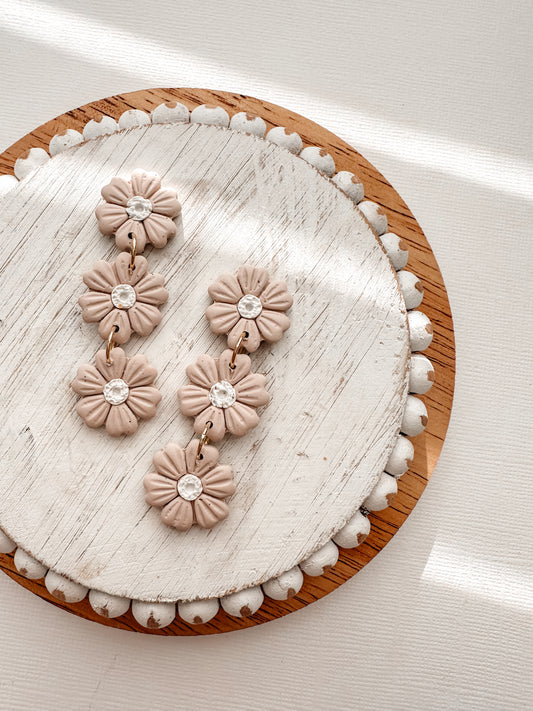 tan trio flower dangles