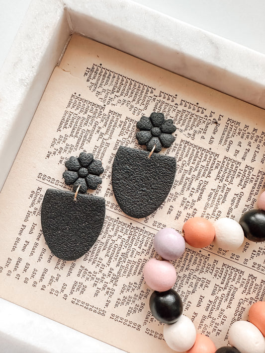 black floral dangles // the Carlie