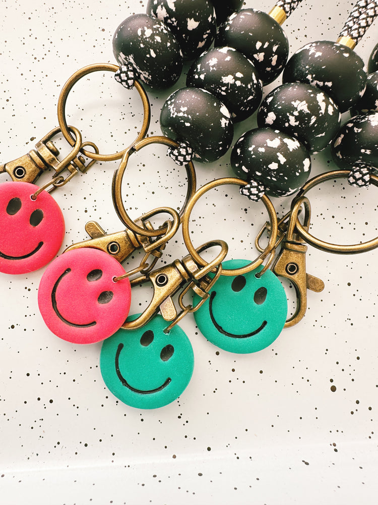 teacher lanyard // composition & smileys