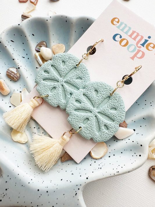 mint sand dollar // huggies