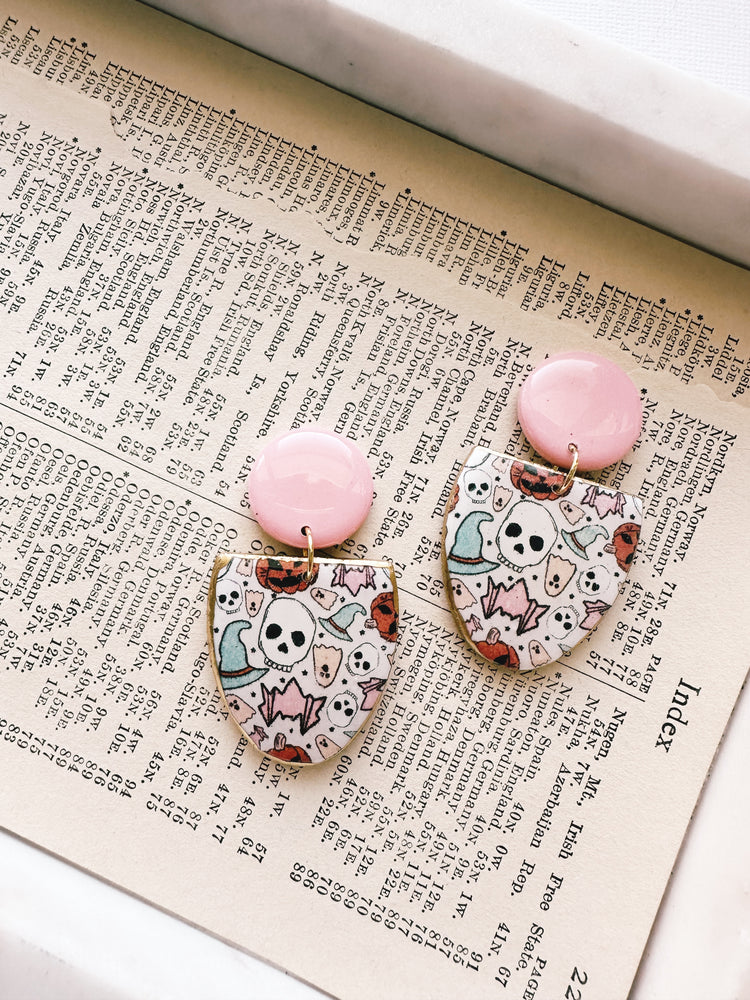 Falloween dangles // the Carlie