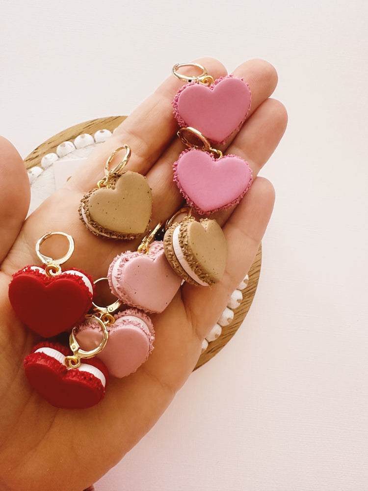 heart macaron huggies