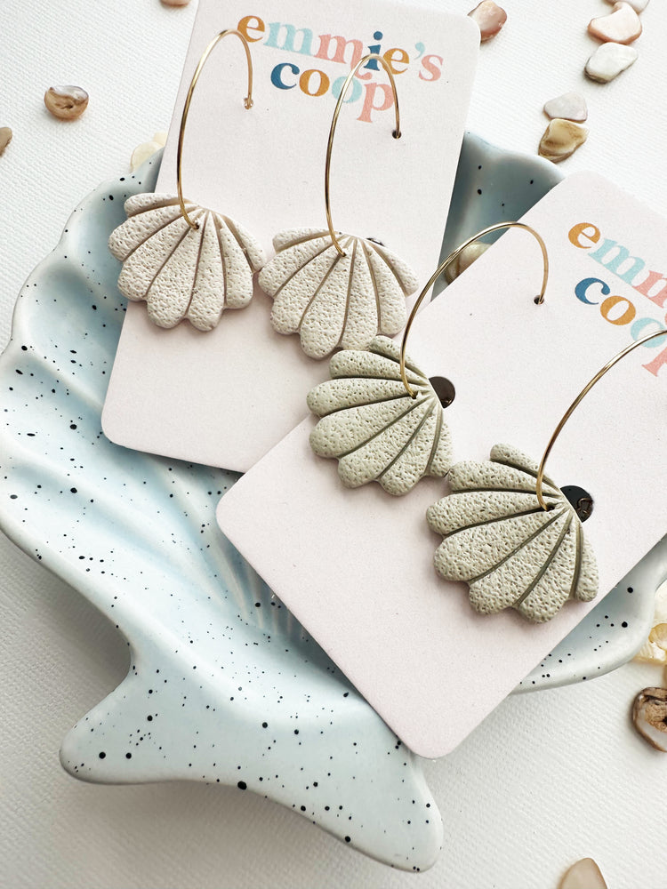 light cream/tan shell // hoops