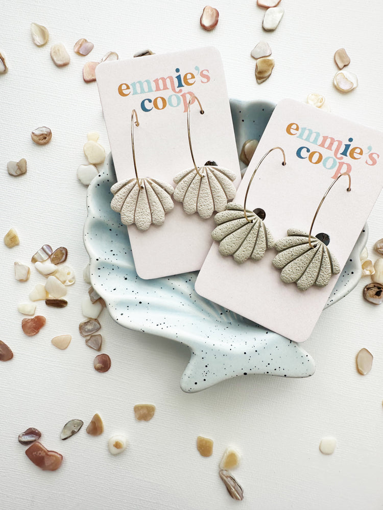 light cream/tan shell // hoops