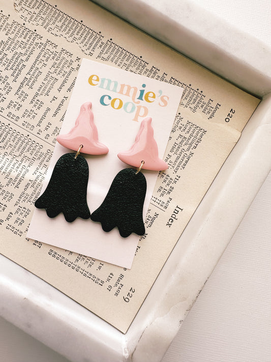 ghostie with pink witch hat