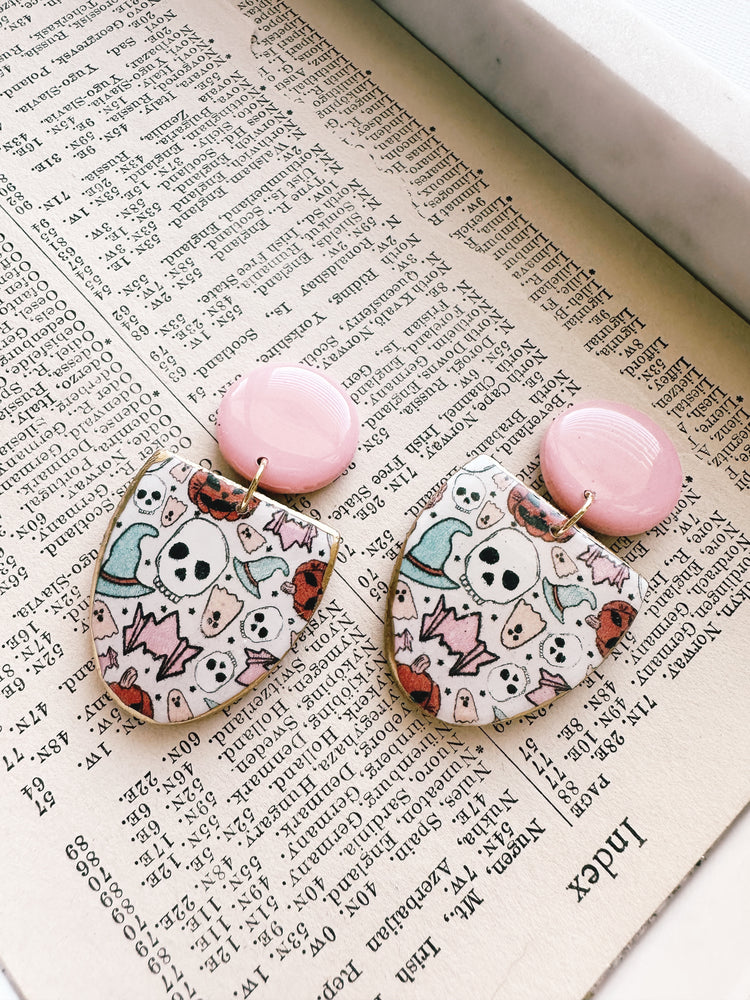 Falloween dangles // the Carlie